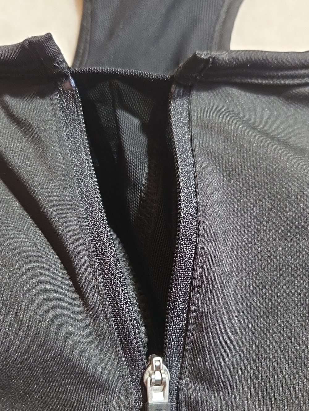Lucy Racerback Zip-Front Active Tank Top - Picture 4 of 9